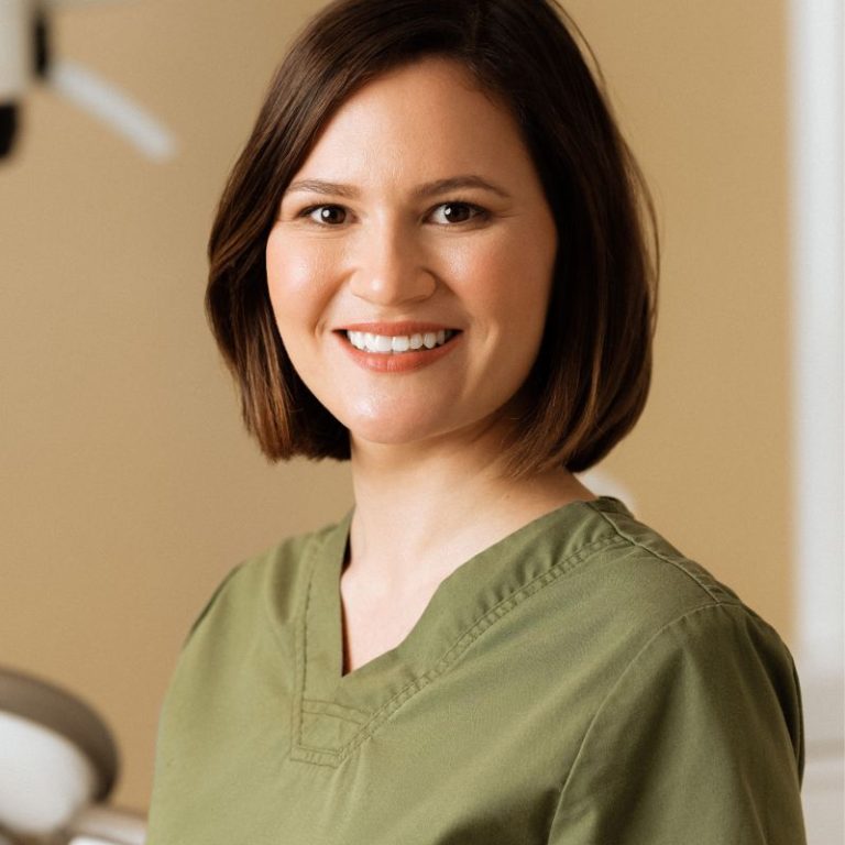 Dr Alexandra Aleman - clinica dentara Cluj A Smile